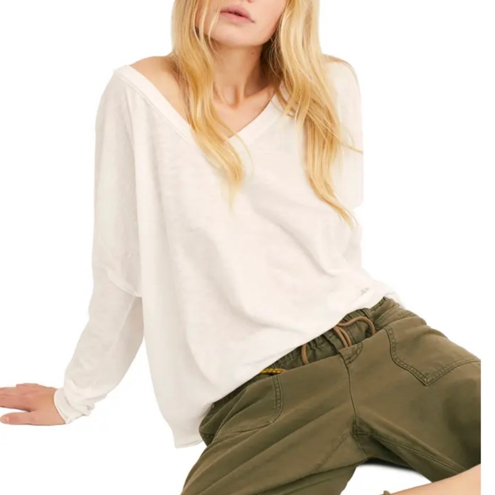 FREE PEOPLE On My Mind V-Neck Shirt new